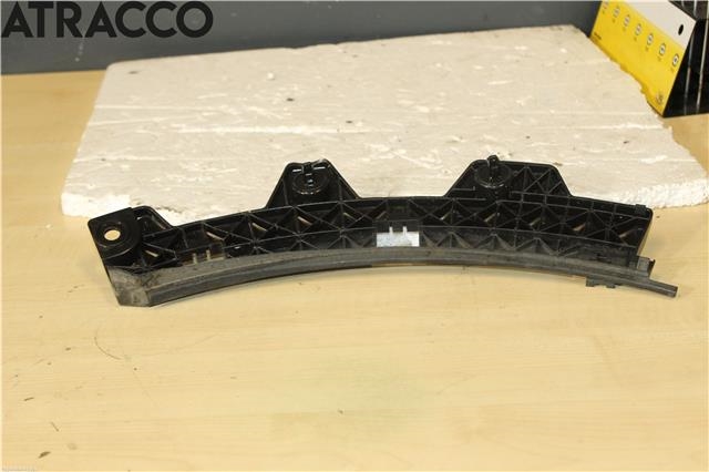 Diverse deler til Mazda CX-3 2015-2022  (D10E51U40|)