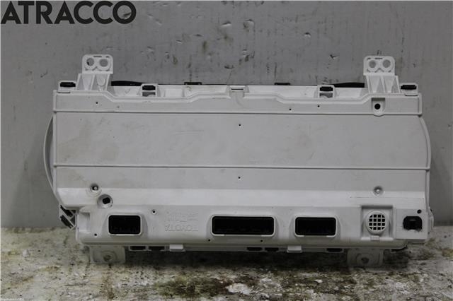 Instrumentpanel til Toyota Hilux 2016-2020  (83800FC570|)