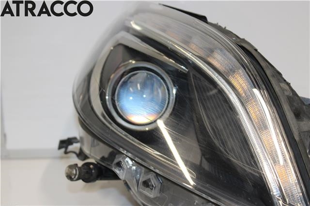 Frontlykt høyre halogen til Mercedes B-Klasse 2011-2018 (W246) (W246) 