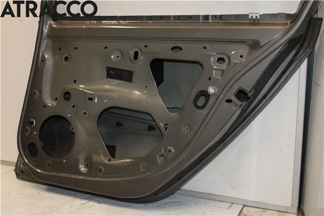 Dør høyre bak til Renault Laguna 2008-2010 (Type III, Fase 1)  (821000022R|)