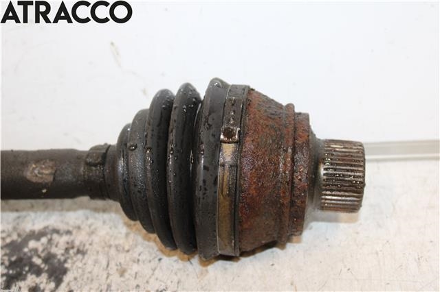 Drivaksel venstre foran til Audi Q5 2008-2012 (Type I, Fase 1)  (8R0407271B|)