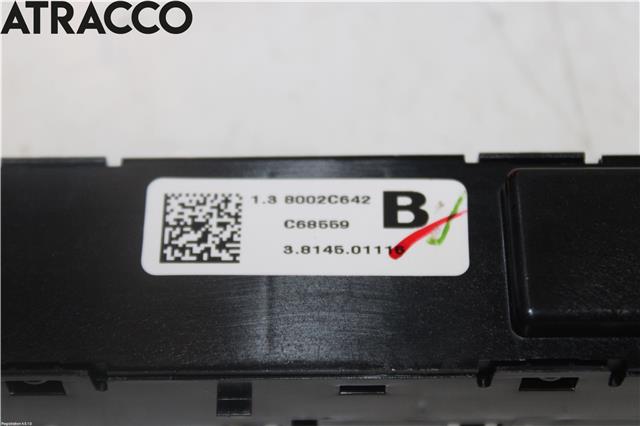 Bryter nødblink til Mitsubishi Outlander 2015-->> (Type III, Fase 2)  (8002C642|)