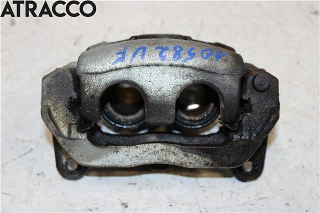 Bremsecaliper venstre foran til Mitsubishi Outlander 2015-->> (Type III, Fase 2)  (4605B471|)