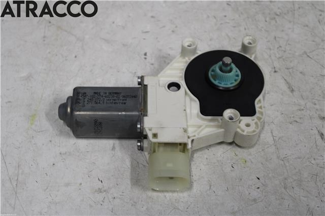 Ruteheis til BMW 5-Serie 2010-2017 (F10/F11) (F10/F11) (51337271564|)