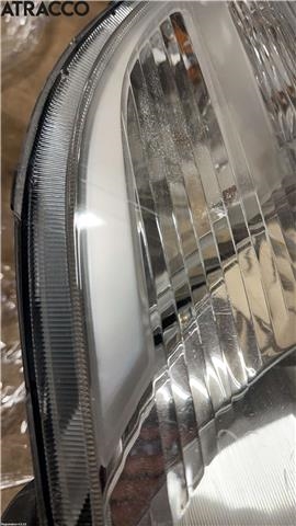Frontlykt venstre halogen til Toyota Yaris 2006-2009 (Type II, Fase 1)  (811700D330|)