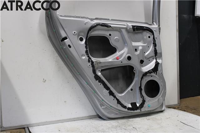 Dør venstre bak til Toyota Yaris 2006-2009 (Type II, Fase 1)  (670040D110|)