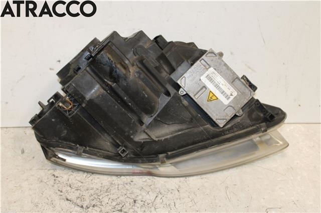 Frontlykt venstre halogen til Audi A4 2004-2008 (Type III) (B7) (B7) (8E0941029BM|)