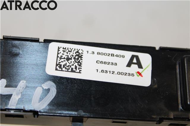 Bryter nødblink til Mitsubishi Outlander 2015-->> (Type III, Fase 2)  (8002B409|)