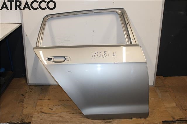 Dør høyre bak til VW Golf VII 2012-2017 (Fase 1) (5G9833056D|)