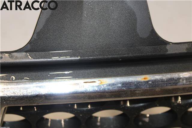 Grill til Nissan King Cab 2002-2011 (Fase 2) (D22/NP300) (D22/NP300) (62310VK100|)