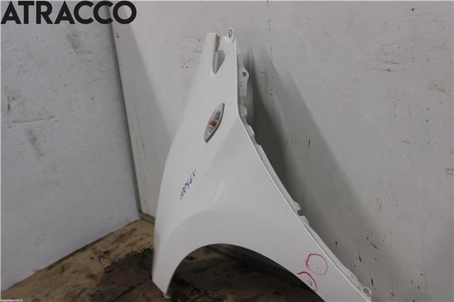 Skjerm venstre foran til Kia Picanto 2011-2017 (Type II)  (663111Y310|)