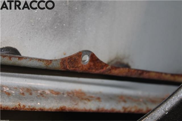 Dør høyre foran til Mazda CX-7 2007-2012  (A2467200205|)