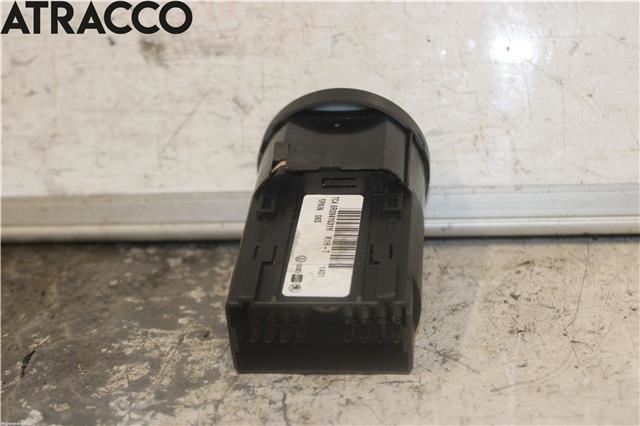 Bryter lys til VW Polo 2009-2014 (Type V, Fase 1)  (6R0941531H|)