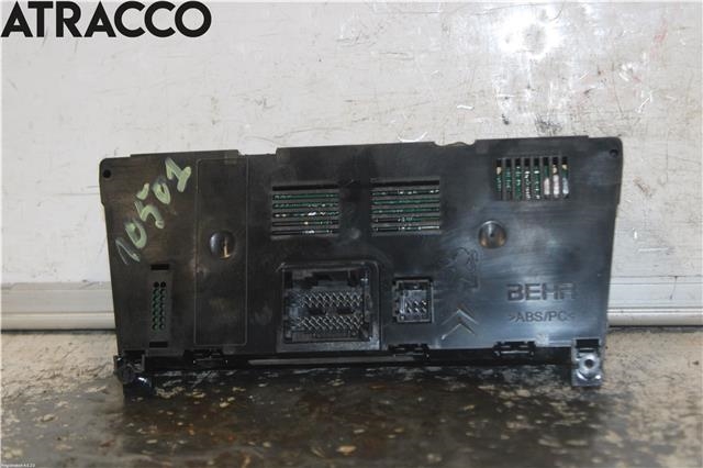 Varmeapparat betjening til Peugeot 3008 2009-2016 (Type I)  (6452Y3|)