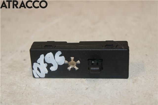 Antenne navigasjon til Volvo V60/V60 CC 2013-2018 (Type I, Fase 2)  (31282107|)