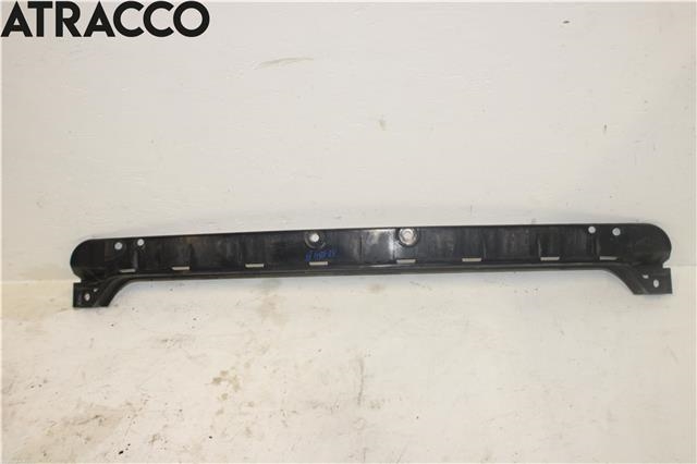 Støtfanger bak midtre del til BMW 7-Serie 2000-2008 (E65/E66/E67/E88) (E65/E66/E67/E88) (51127155447|)