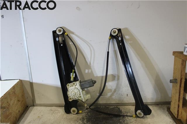 Ruteheis til BMW 7-Serie 2000-2008 (E65/E66/E67/E88) (E65/E66/E67/E88) (51337202480|)