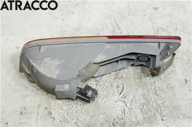 Refleksplate til Mitsubishi Outlander 2012-2015 (Type III, Fase 1)  (8336A102|)