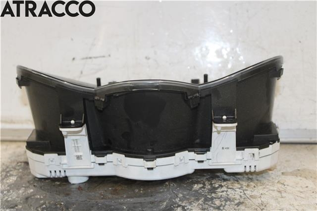 Instrumentpanel til Toyota RAV4 2006-2009 (Type III, Fase 1)  (8380042D03|)