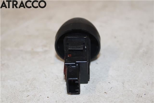 Bryter diverse til Toyota RAV4 2006-2009 (Type III, Fase 1)  (8472442020|)