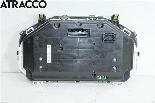 Instrumentpanel til Toyota Yaris 2014-2020 (Type III, Fase 2)  (83800F5441|)