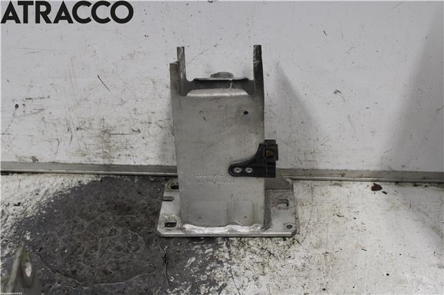 Diverse deler til Audi A4 2007-2014 (Type IV) (B8) (B8) (8K0807134D|)