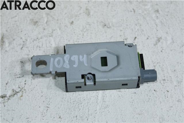 Antenne forsterker til Peugeot 5008 2010-2017 (Type I)  (9664378080|)