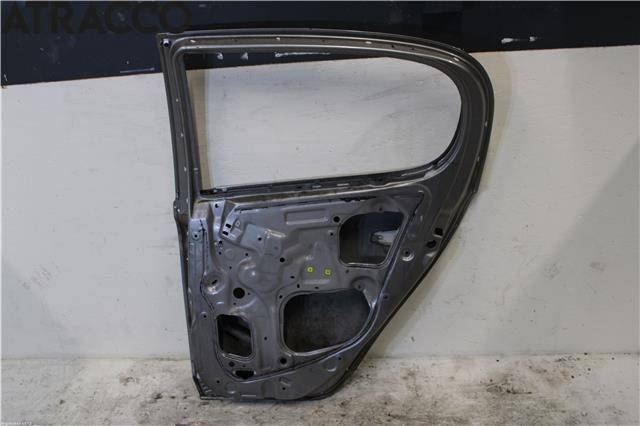 Dør høyre bak til Toyota Yaris 2003-2005 (Type I, Fase 2)  (670030D080|)