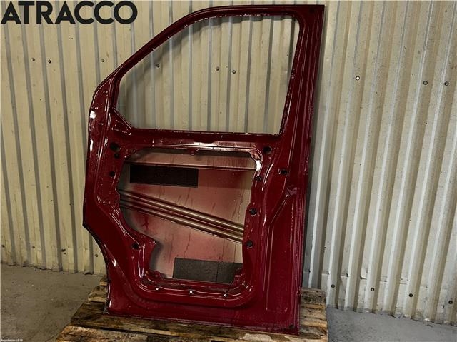 Dør høyre foran til VW Transporter / Caravelle 2009-2015 (Fase 2) (T5) (T5) (7E0831055G|)