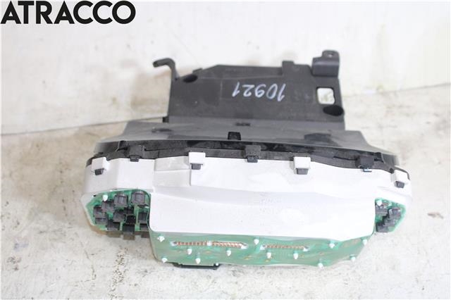 Instrumentpanel til Toyota Yaris 2003-2005 (Type I, Fase 2)  (838000D390|)