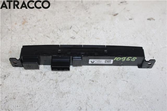 Bryter nødblink til Mitsubishi Outlander 2012-2015 (Type III, Fase 1)  (8002B409|)