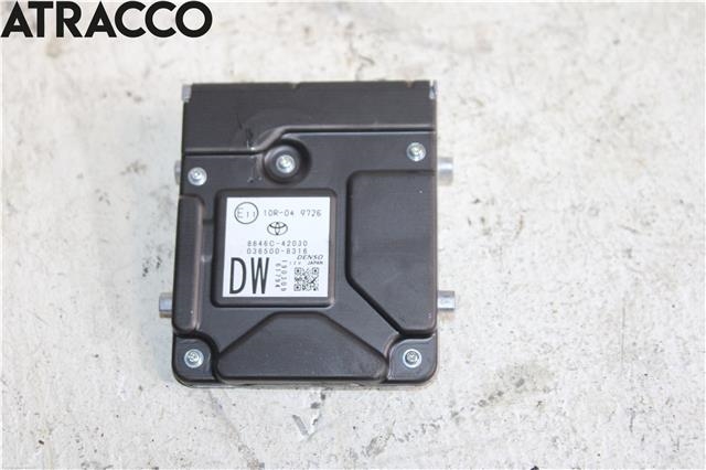 Kamera til Toyota RAV4 2019-->> (Type V)  (8646C42030|)