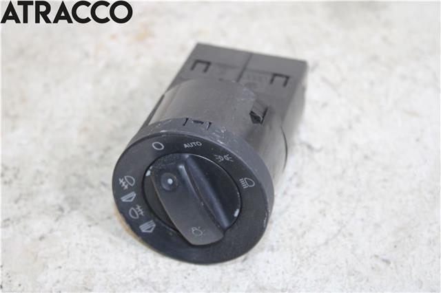 Bryter lys til Audi A4 2004-2008 (Type III) (B7) (B7) (8E0941531D|)