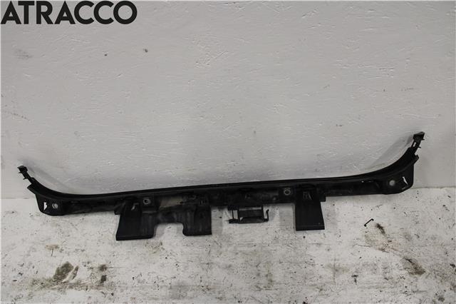 Støtfanger bak midtre del til BMW 3-Serie 2005-2011 (E90/E91/E92/E93) (E90/E91/E92/E93) (51127127720|)