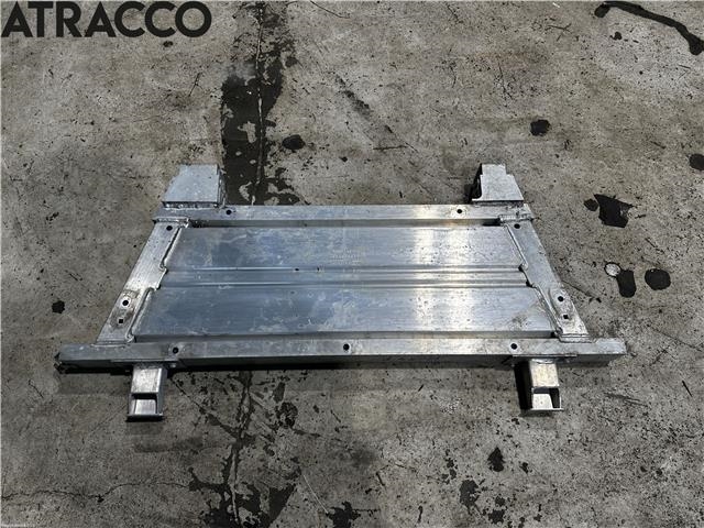 Travers foran hoved til Volvo XC40, 2018-2024  (32346883)