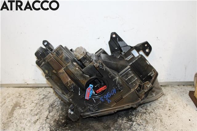 Frontlykt venstre halogen til VW Amarok 2022-->> (Type II)  (2HJ941005R|)