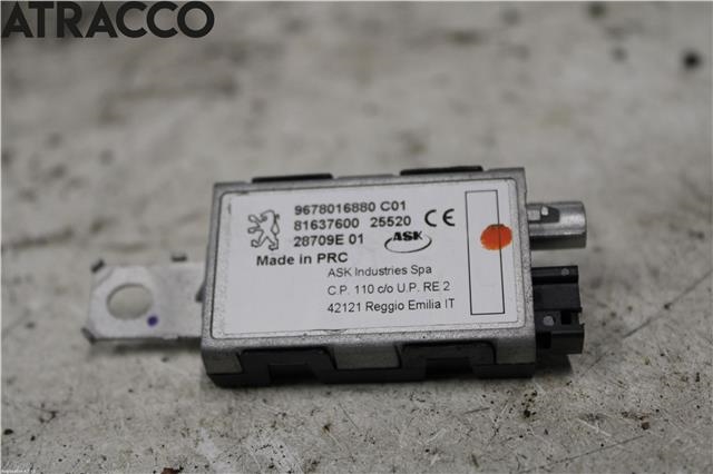 Antenne forsterker til Peugeot 2008 2019-->> (Type II)  (9678016880|)