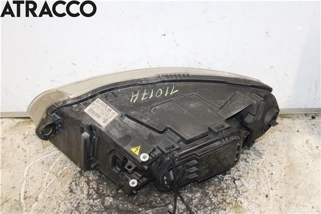 Frontlykt høyre halogen til Audi A6 2005-2008 (Type III, Fase 1) (C6) (C6) (4F0941030AK|)