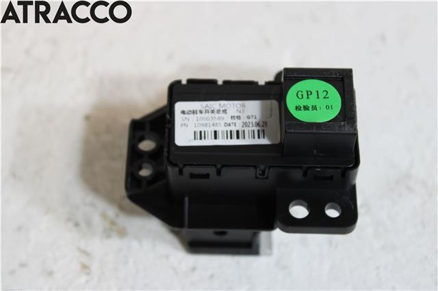 Bryter elektrisk håndbrekk/parkbrems til MG MG4 2022-->>  (10981485|)