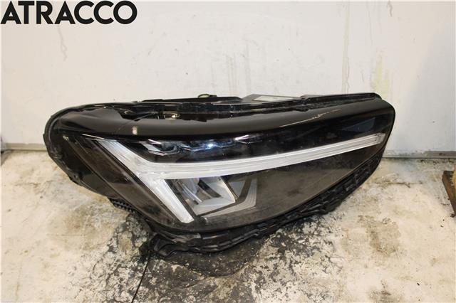 Frontlykt høyre halogen til Volvo XC40, 2018-2024  (31689899)