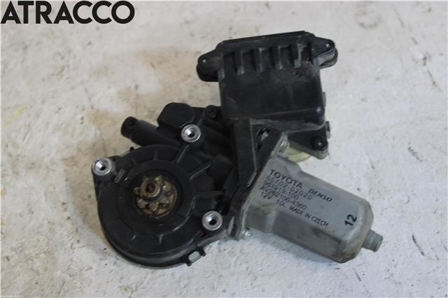 Ruteheis til Toyota Avensis, 2009-2015 (Type III, Fase 1)  (8570202020)
