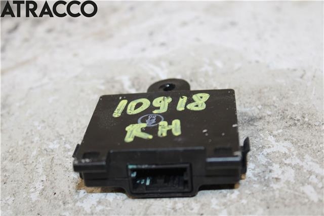 Styreenhet dør venstre foran til Tesla Model S 2013-2016 (Fase 1)  (106965100E|)