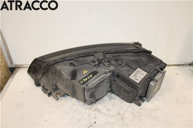 Frontlykt høyre halogen til Audi A8 2010-2013 (Type III, Fase 1)  (4H0941030AG|)