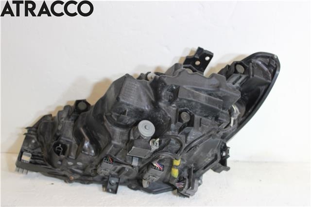 Frontlykt høyre halogen til Mazda 6 2013-2015 (Type III, Fase 1)  (GMH351031F|)