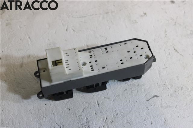 Bryter ruteheis til Toyota RAV4 2006-2009 (Type III, Fase 1)  (8482012520|)