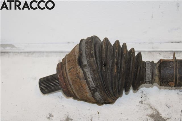 Drivaksel høyre foran til VW Golf V, Combi 2003-2008  (1K0407272CR|)