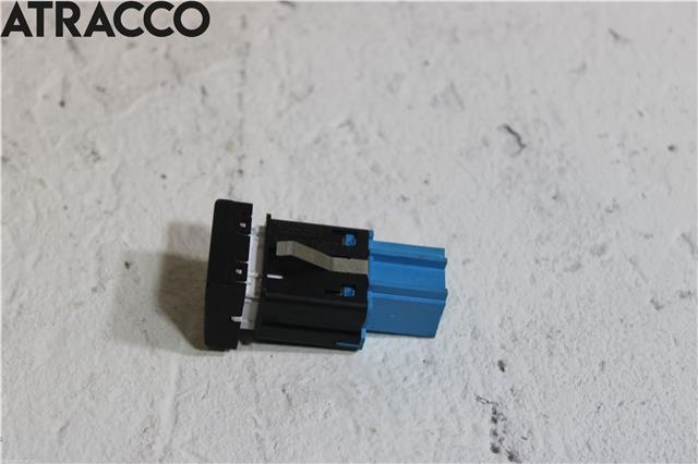 Bryter nødblink til VW Transporter / Caravelle 2015-2019 (T6) (T6) (7E0953509|)