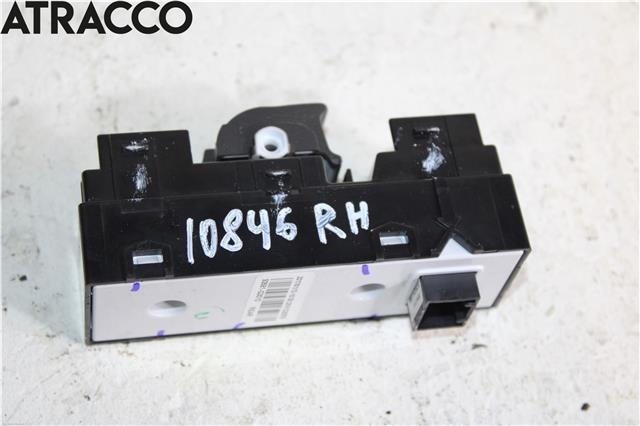 Bryter ruteheis til Hyundai i30 2017-2020 (Type III)  (93581G3010|)