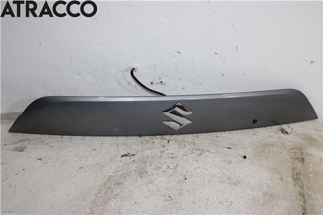 Bakluke/bakdør håndtak til Suzuki SX4 S-CROSS, 2013-->> (Type II)  (8394061M22ZCD)