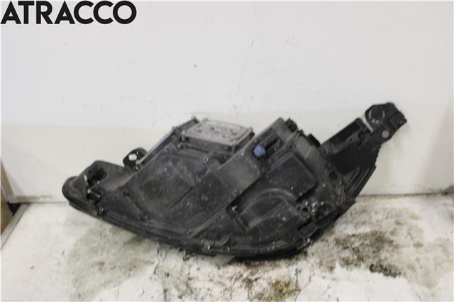 Frontlykt høyre halogen til Peugeot 308 2013-2021 (Type II)  (9677832380|)